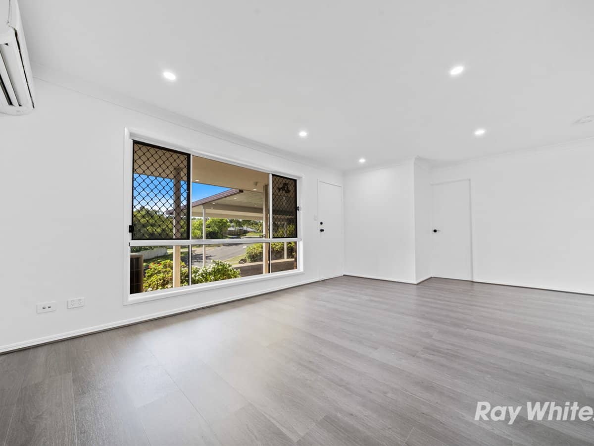 8 Kummara Road, EDENS LANDING - Thumbnail 3