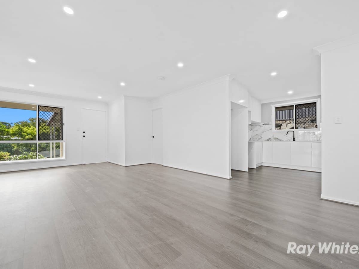 8 Kummara Road, EDENS LANDING - Thumbnail 5