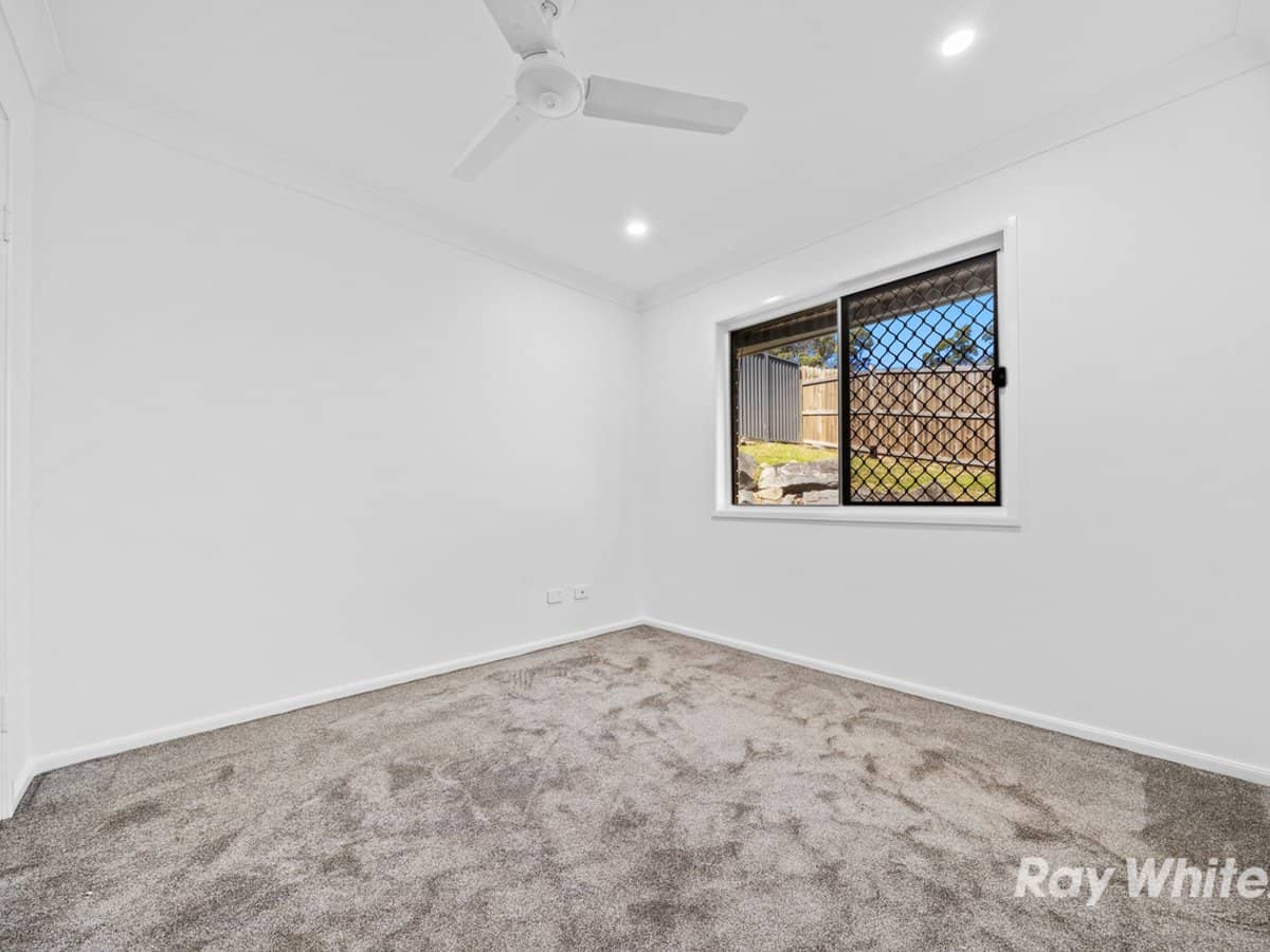 8 Kummara Road, EDENS LANDING - Thumbnail 11