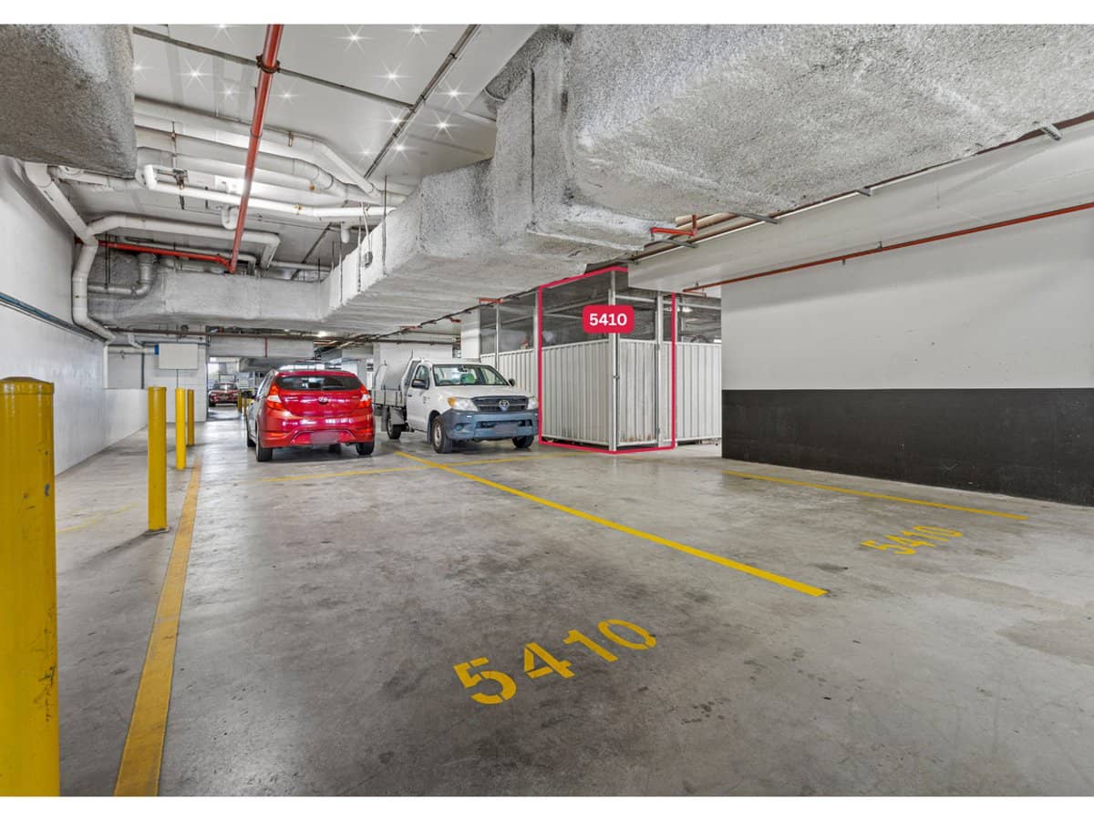 2 Como Crescent, Southport - Thumbnail 19