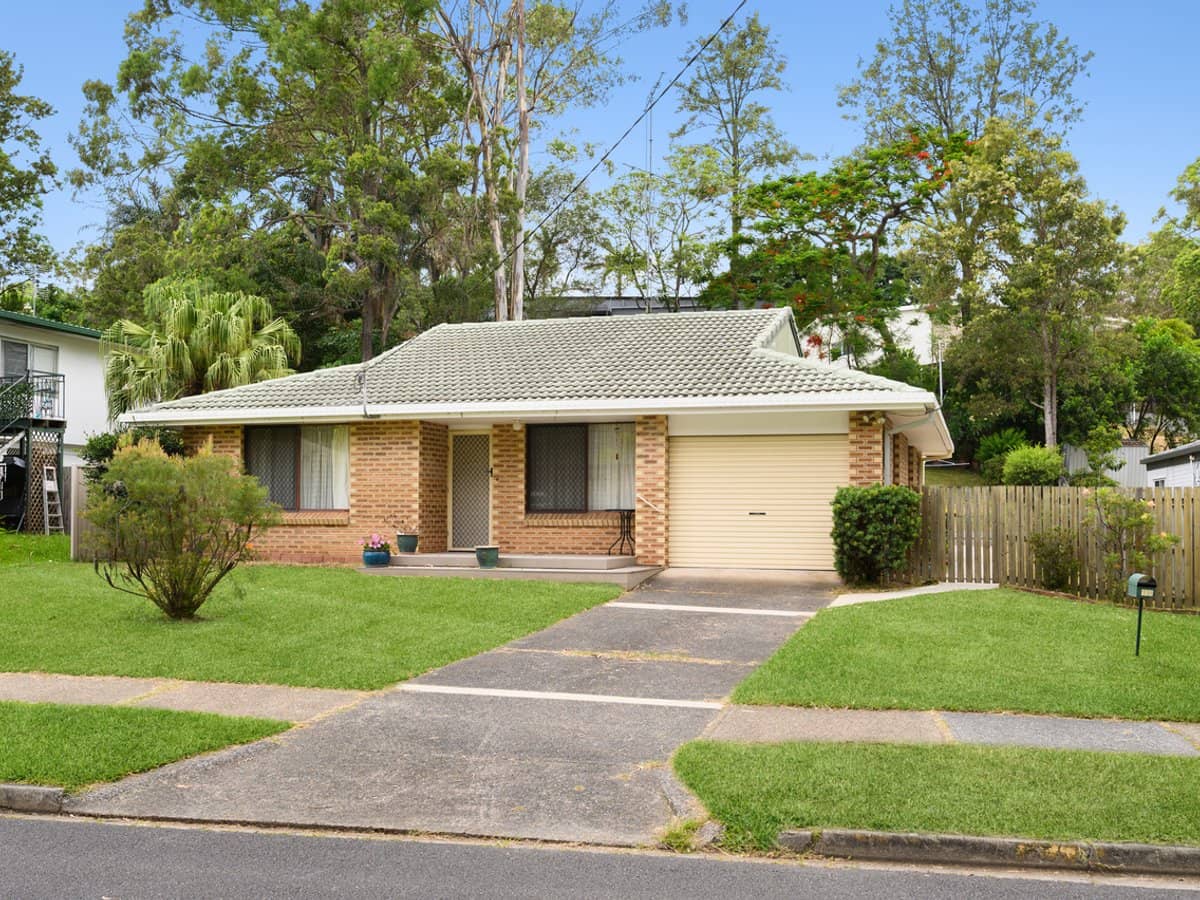 18 Macquarie Avenue, Molendinar - Thumbnail 1