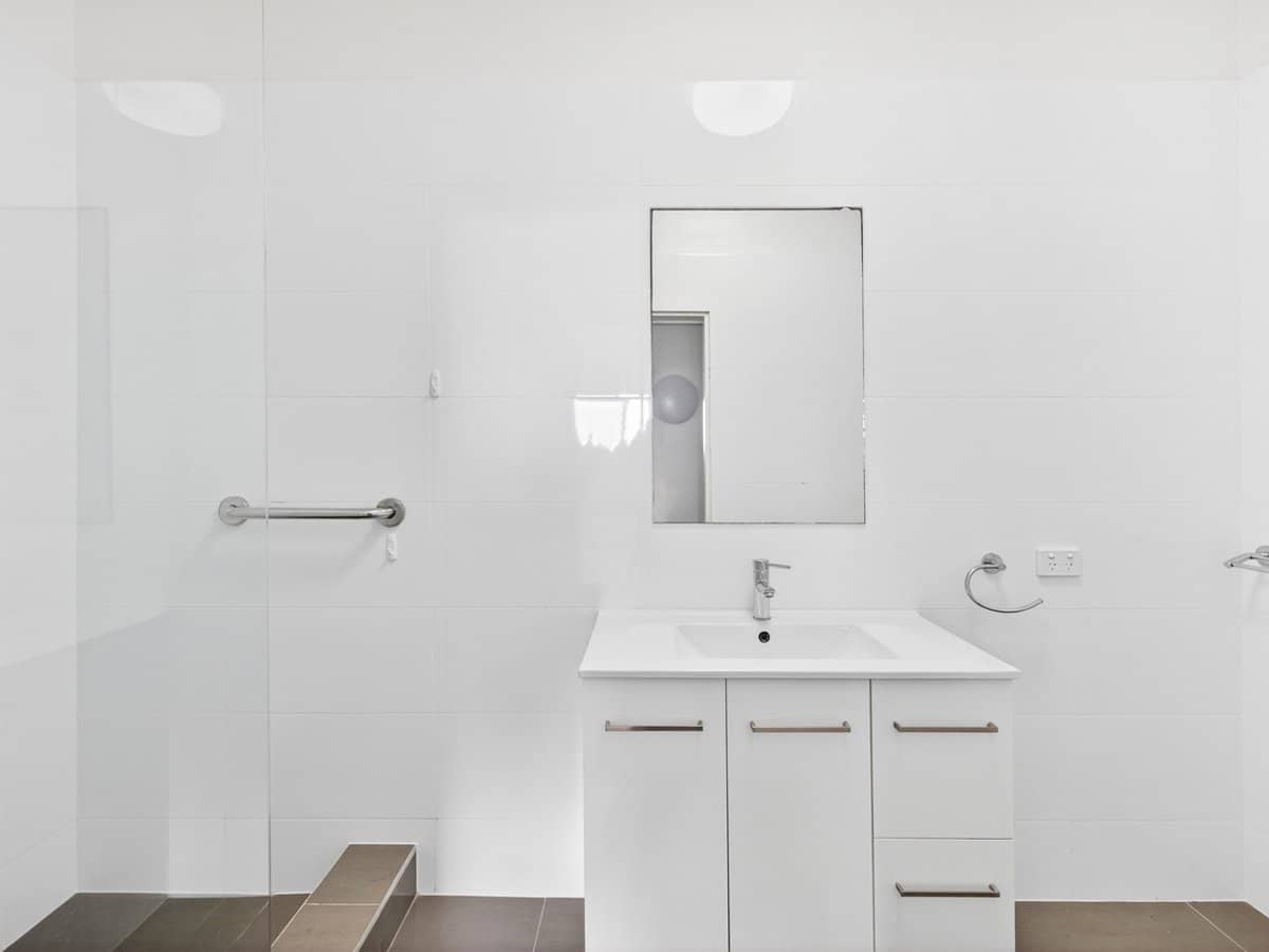 142 The Esplanade, SURFERS PARADISE - Thumbnail 8