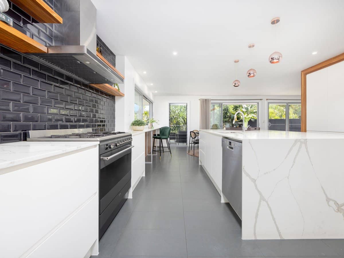 1 Marlin Court, Palm Beach - Thumbnail 5