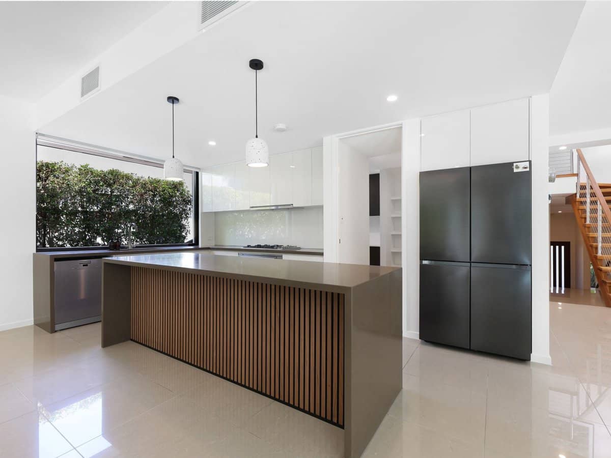 3020 Hillside Walk, Sanctuary Cove - Thumbnail 4