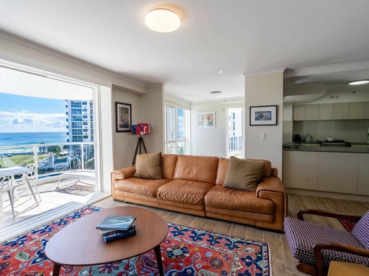 59 Pacific Street, Main Beach - Thumbnail 5