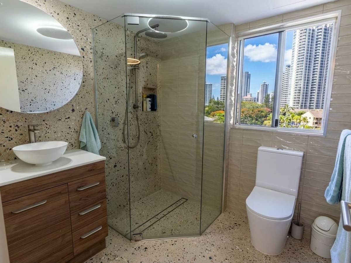 59 Pacific Street, Main Beach - Thumbnail 13