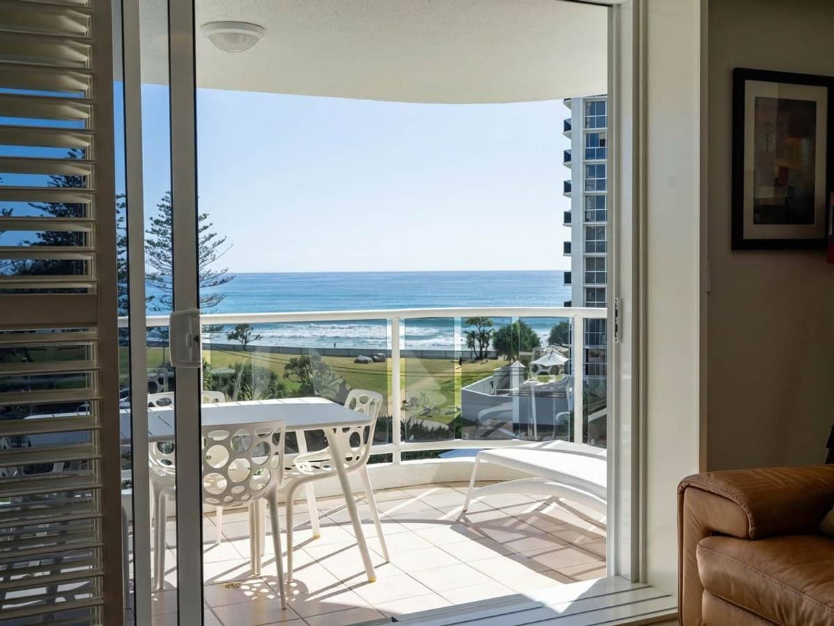 59 Pacific Street, Main Beach - Thumbnail 17