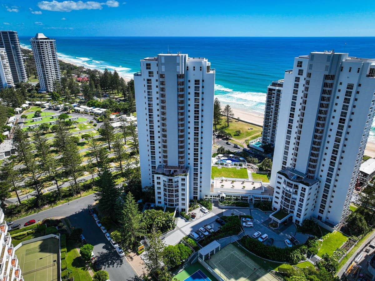 59 Pacific Street, Main Beach - Thumbnail 23