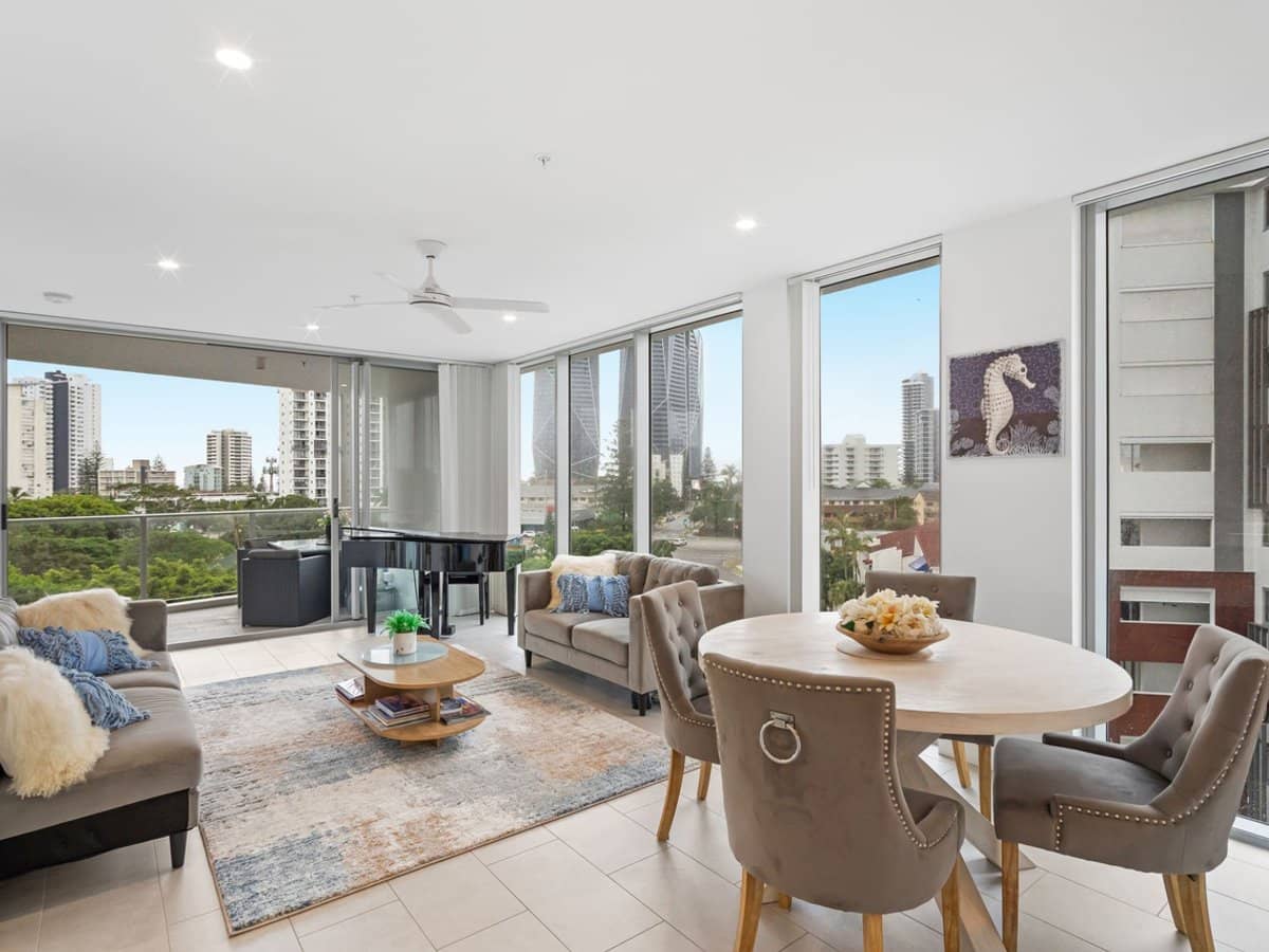 1 Cannes Avenue, SURFERS PARADISE - Thumbnail 7