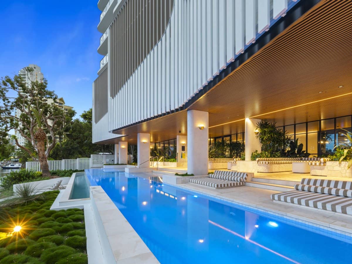 1 Cannes Avenue, SURFERS PARADISE - Thumbnail 20