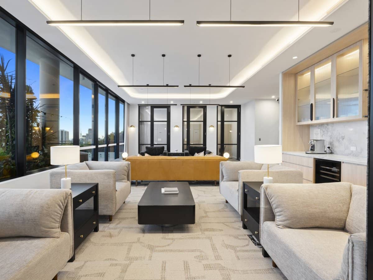 1 Cannes Avenue, SURFERS PARADISE - Thumbnail 25