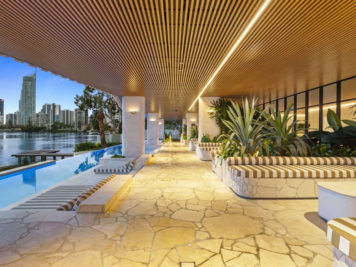 1 Cannes Avenue, SURFERS PARADISE - Thumbnail 26