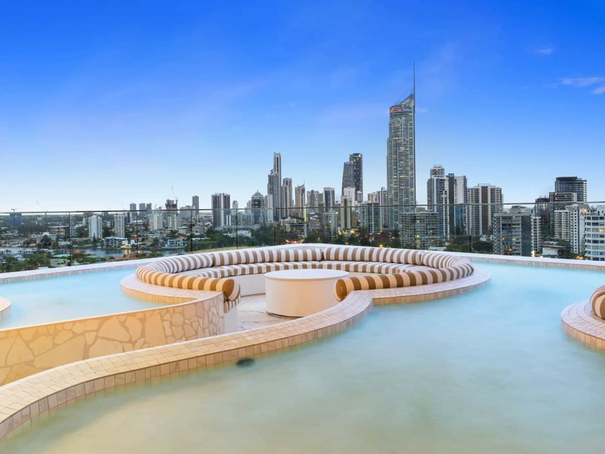 1 Cannes Avenue, SURFERS PARADISE - Thumbnail 28