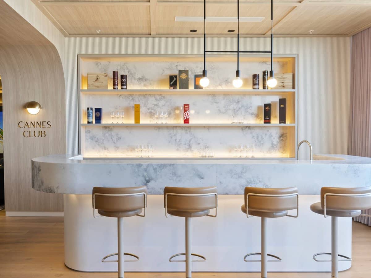 1 Cannes Avenue, SURFERS PARADISE - Thumbnail 29