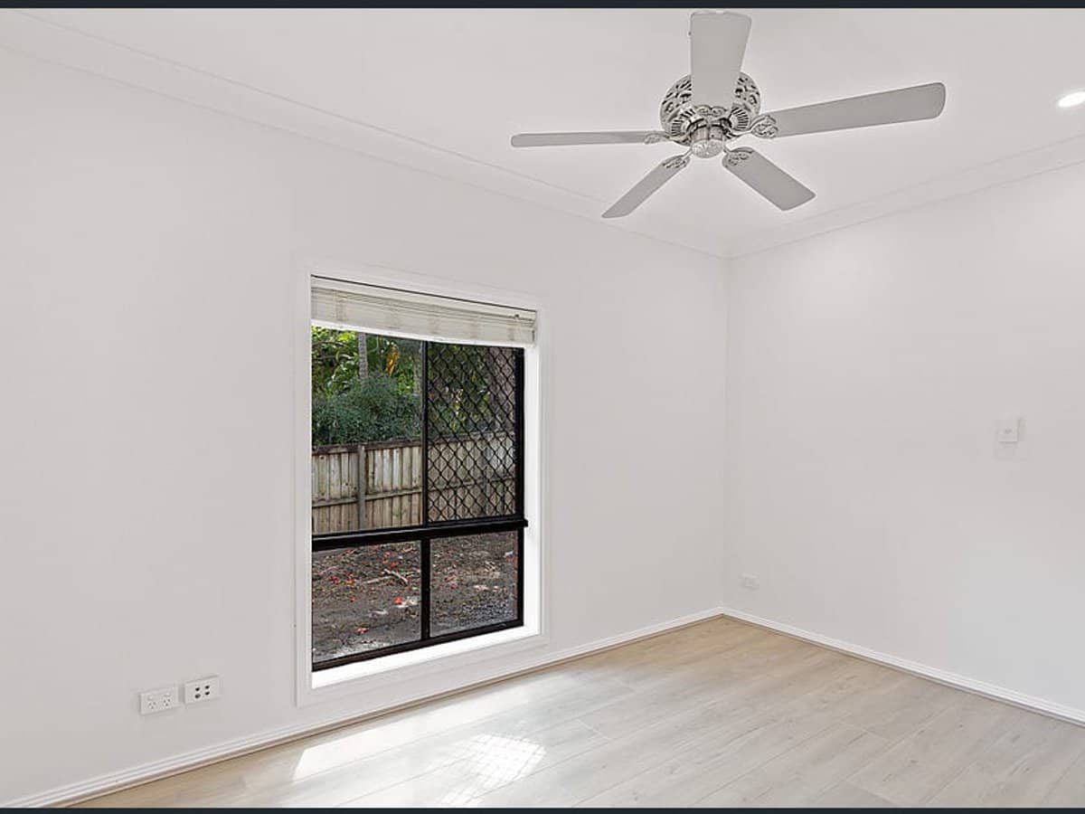 58 Hillview Parade, ASHMORE - Thumbnail 10