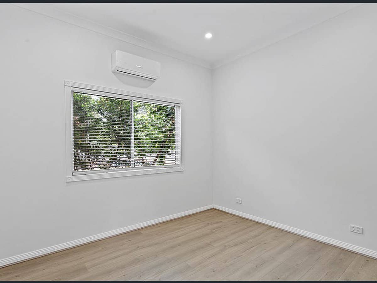 58 Hillview Parade, ASHMORE - Thumbnail 18