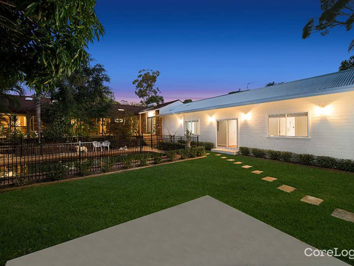 58 Hillview Parade, ASHMORE - Thumbnail 19