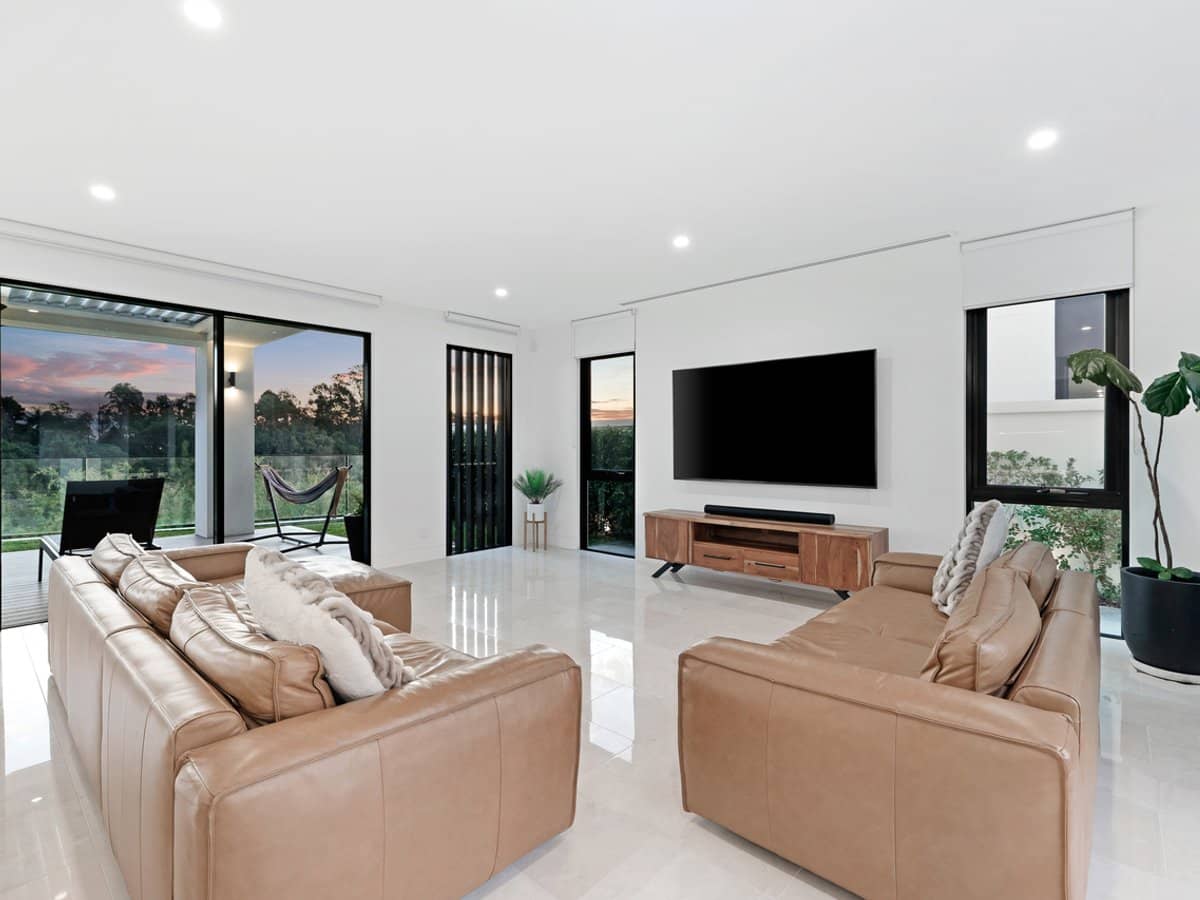 25 The Boulevarde, BENOWA - Thumbnail 13