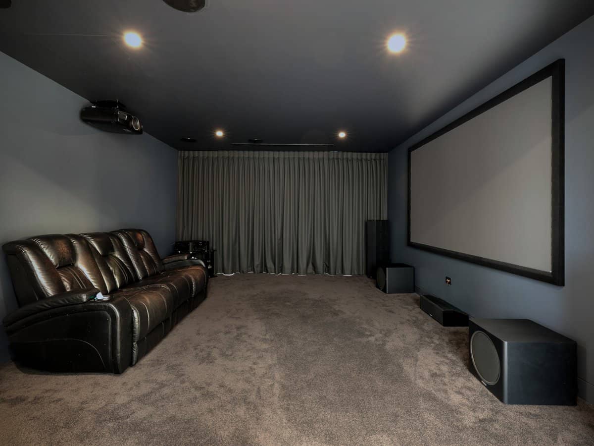 25 The Boulevarde, BENOWA - Thumbnail 15