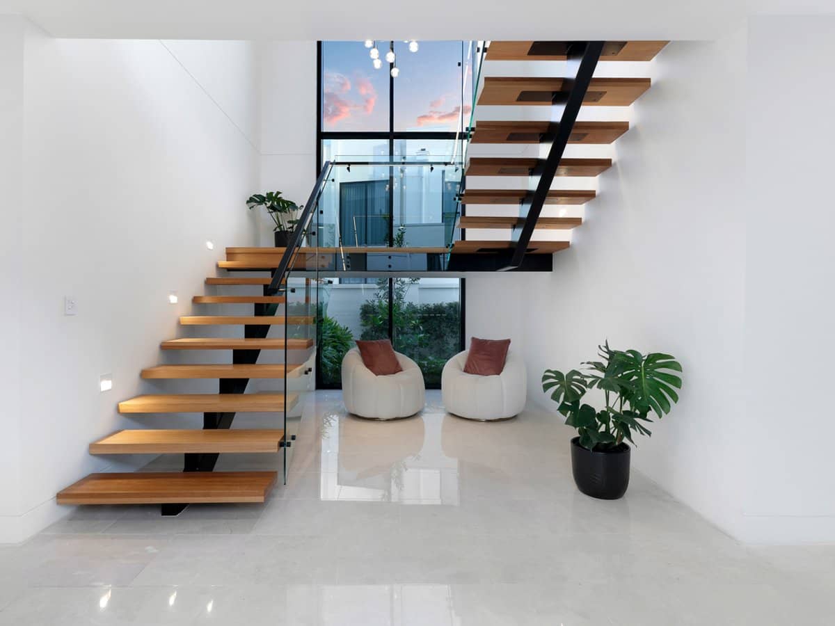 25 The Boulevarde, BENOWA - Thumbnail 18