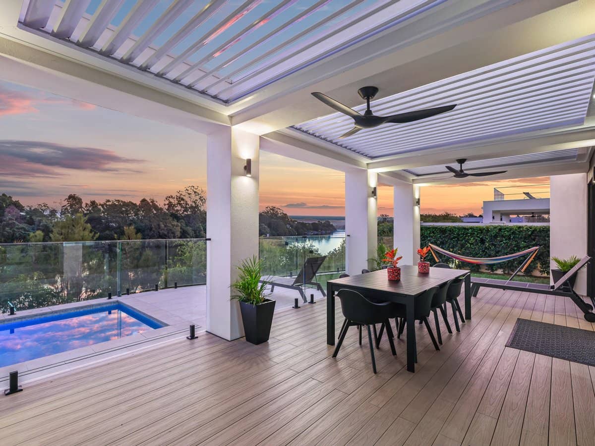 25 The Boulevarde, BENOWA - Thumbnail 1