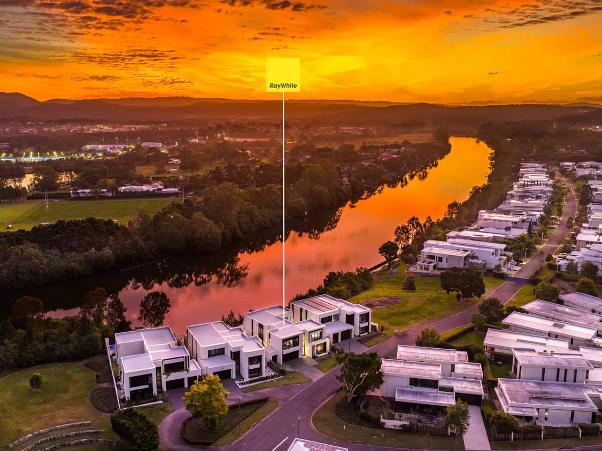 25 The Boulevarde, BENOWA - Thumbnail 6