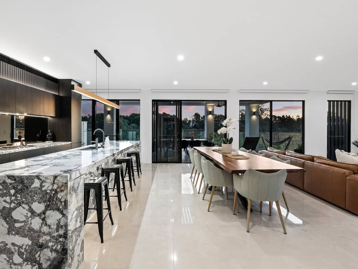 25 The Boulevarde, BENOWA - Thumbnail 9