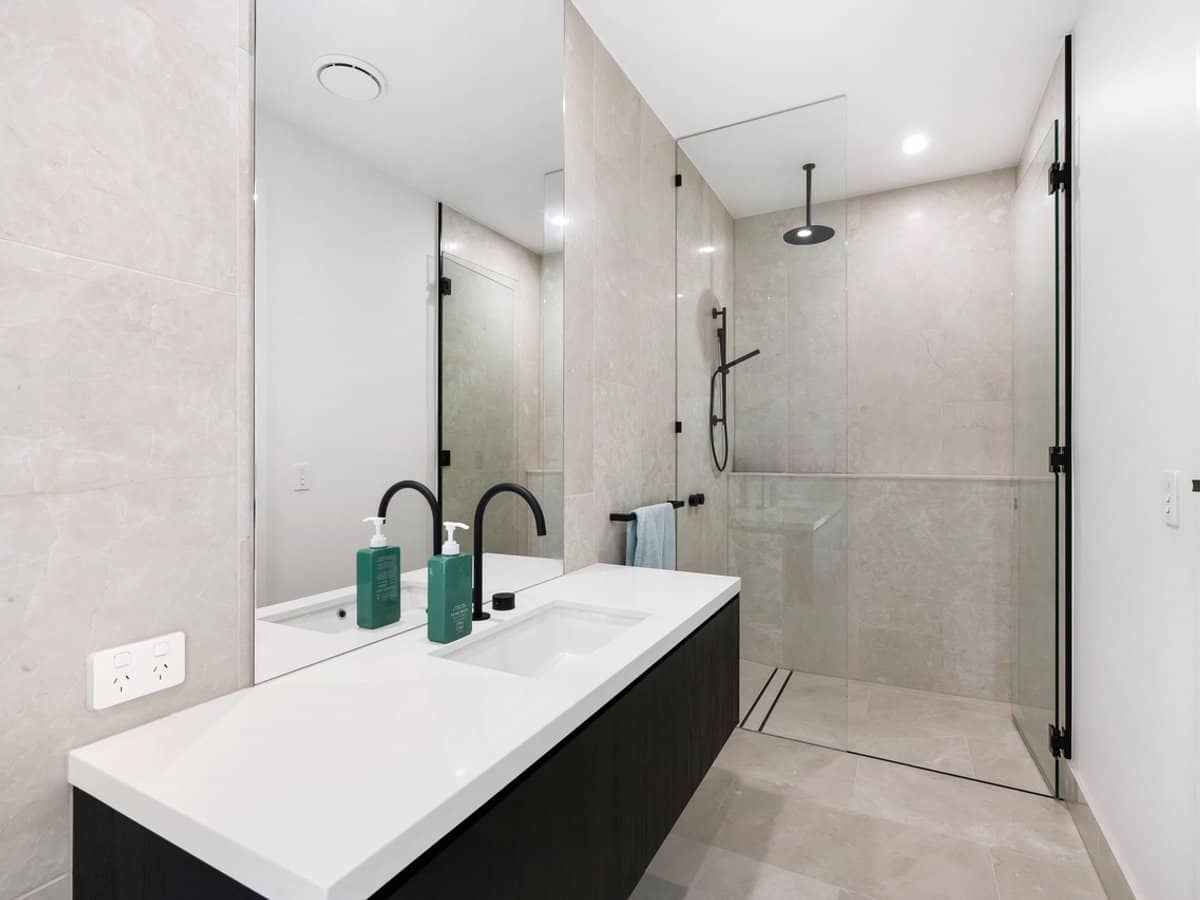 25 The Boulevarde, BENOWA - Thumbnail 30