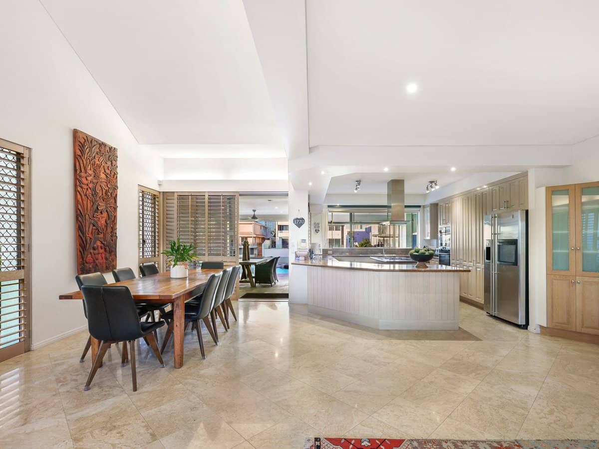 102 Commodore Drive, PARADISE WATERS - Thumbnail 13