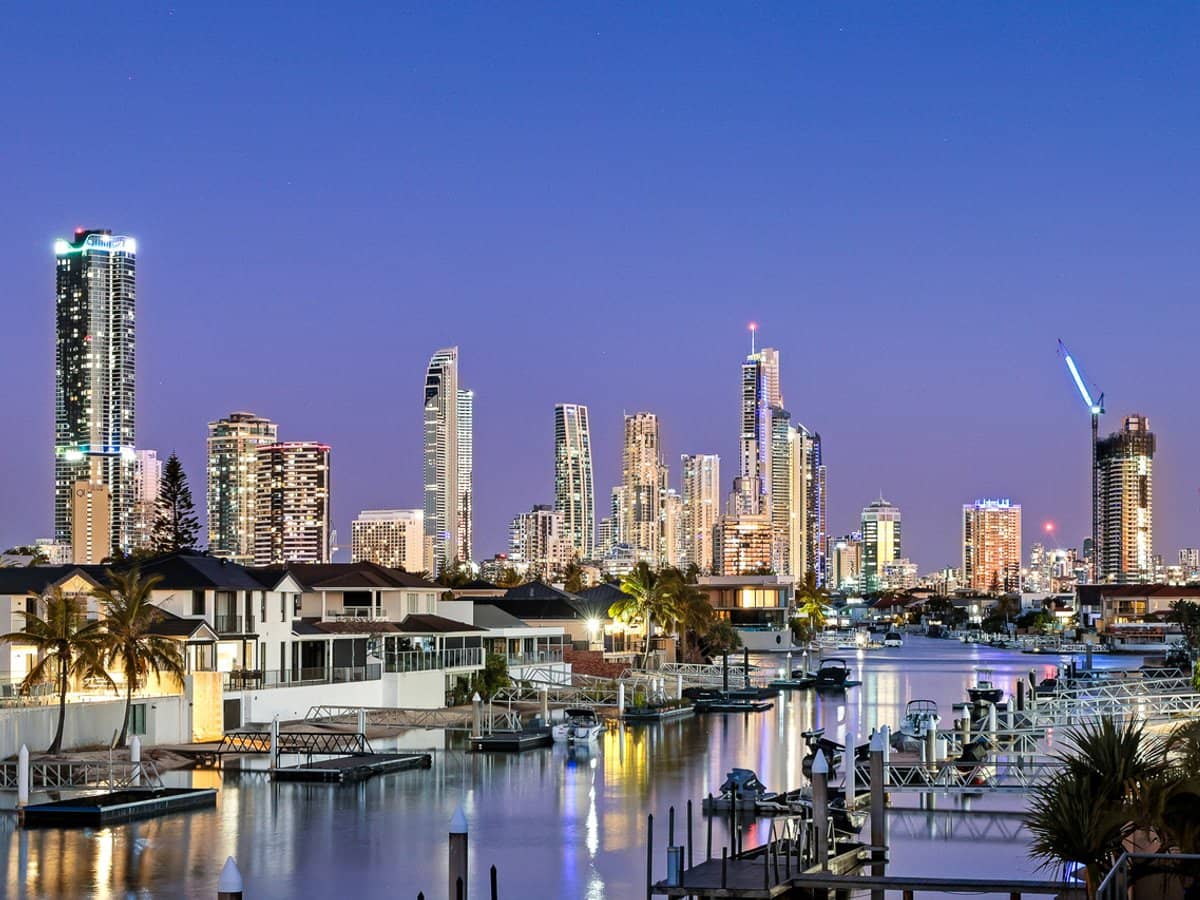 102 Commodore Drive, PARADISE WATERS - Thumbnail 3