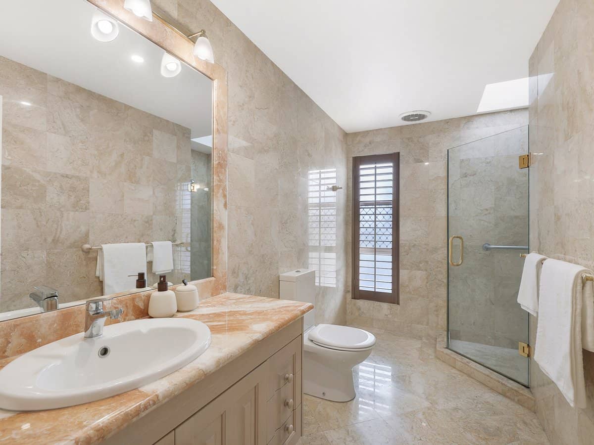 102 Commodore Drive, PARADISE WATERS - Thumbnail 24