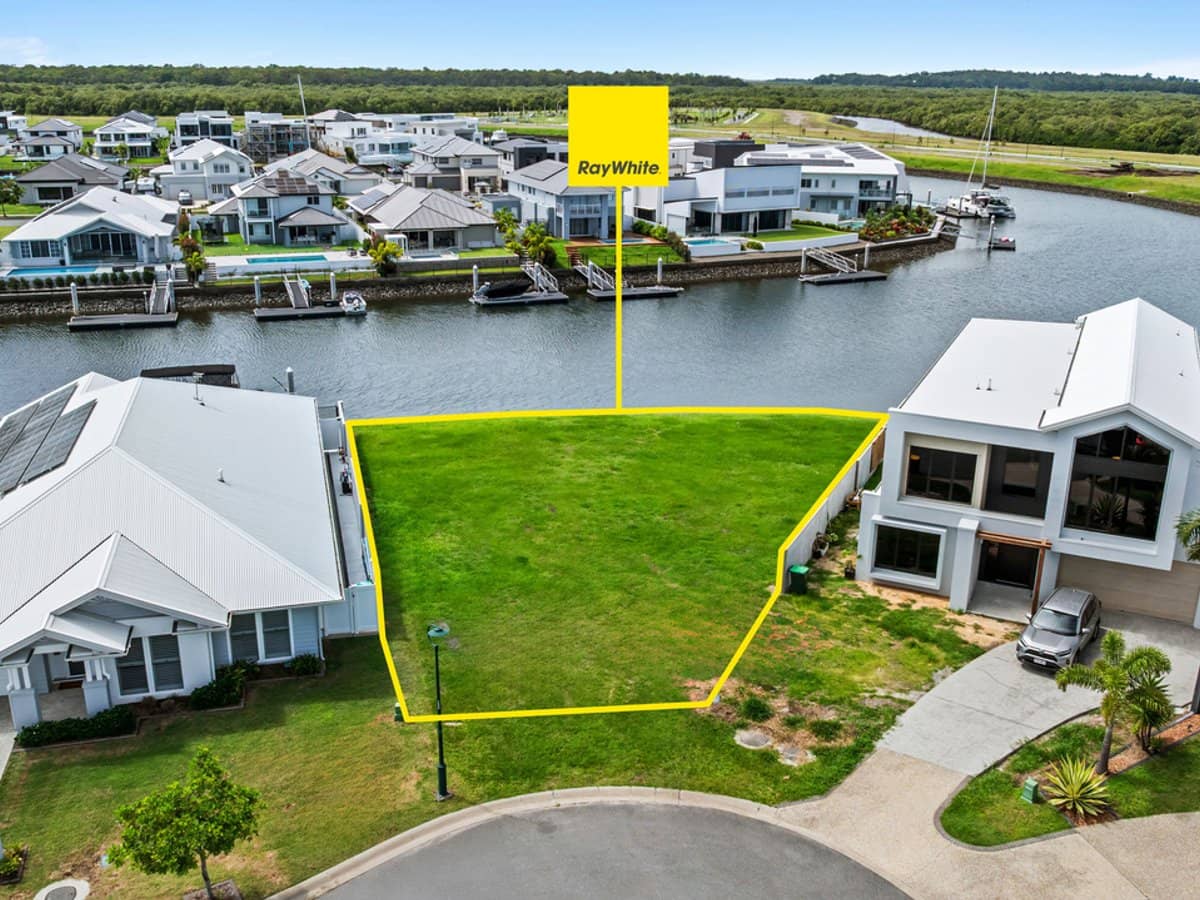 24 Frangipani Court, Jacobs Well - Thumbnail 2