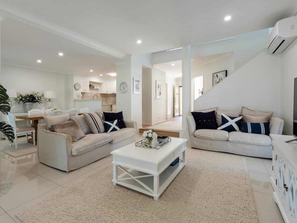 8139 Magnolia Drive West, Hope Island - Thumbnail 5