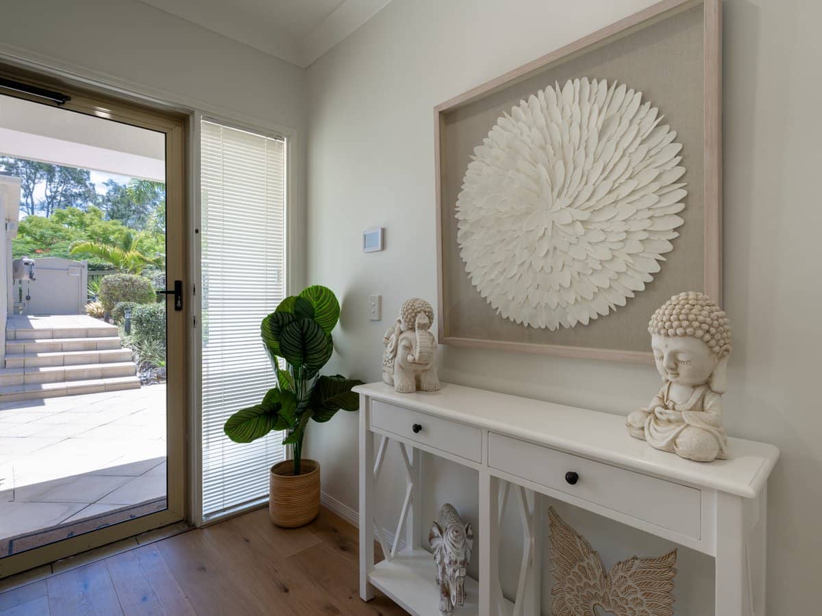 8139 Magnolia Drive West, Hope Island - Thumbnail 4