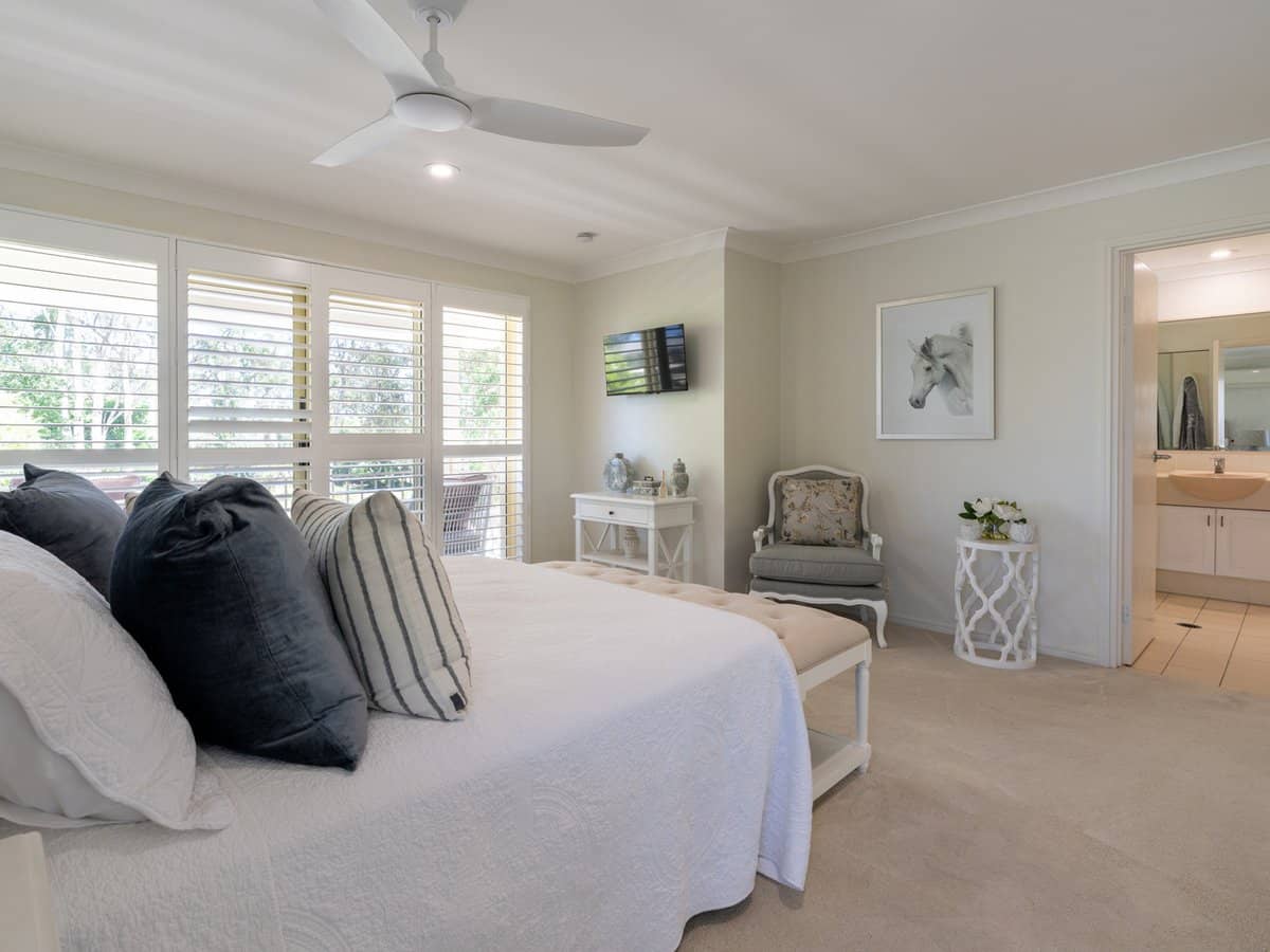 8139 Magnolia Drive West, Hope Island - Thumbnail 23