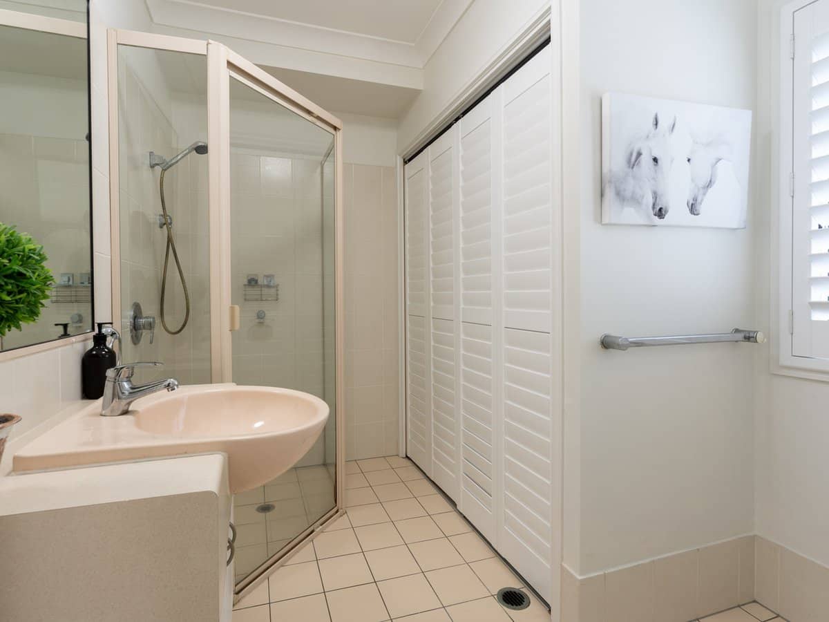 8139 Magnolia Drive West, Hope Island - Thumbnail 30