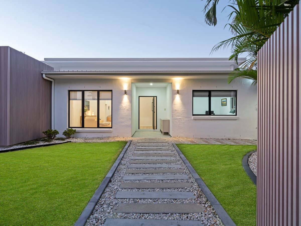 14 Bauer Street, SOUTHPORT - Thumbnail 3