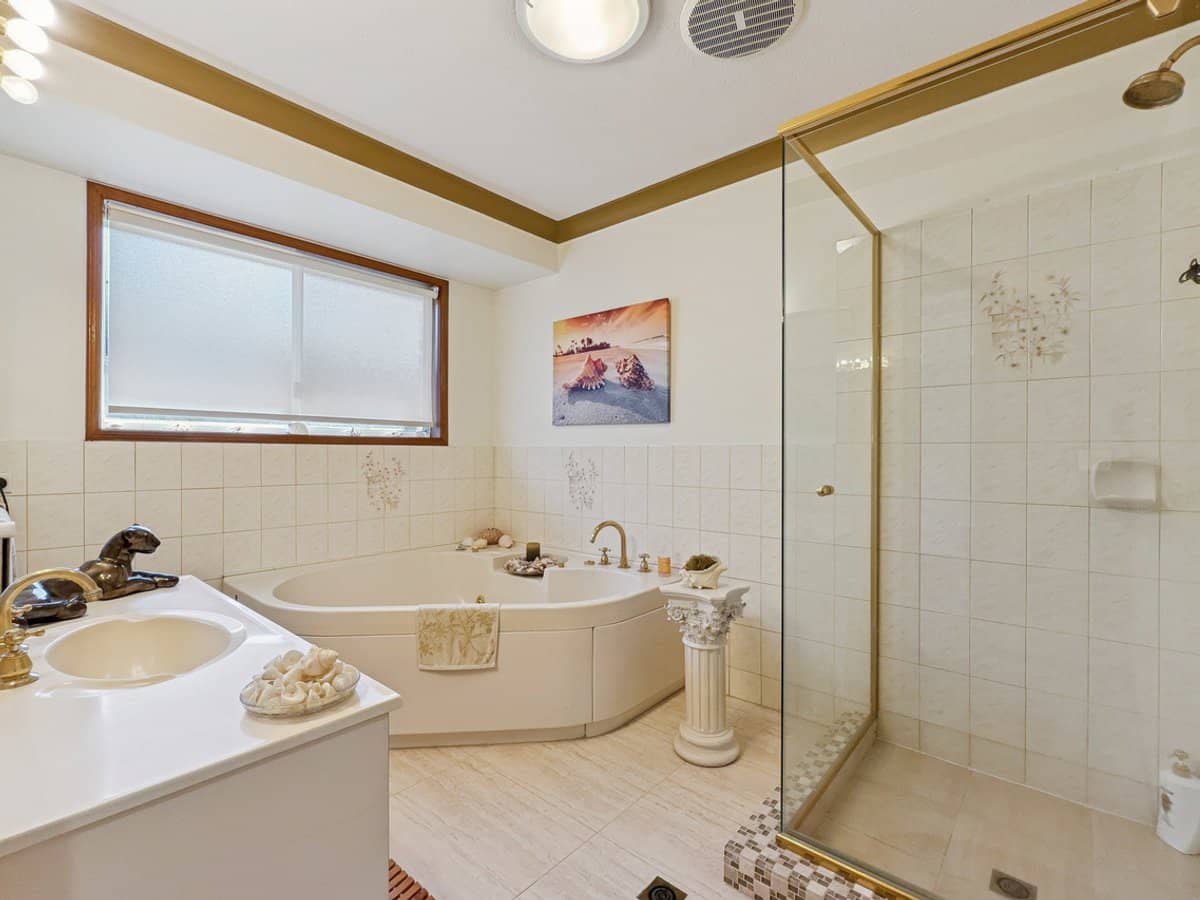 30 Peninsula Court, Mermaid Waters - Thumbnail 16