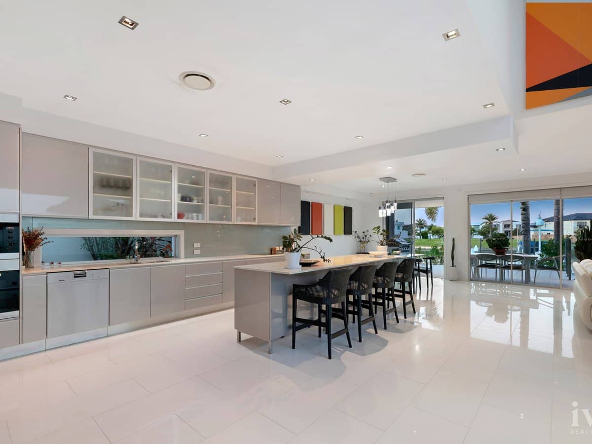 49 Royal Albert Crescent, Sovereign Islands - Thumbnail 5