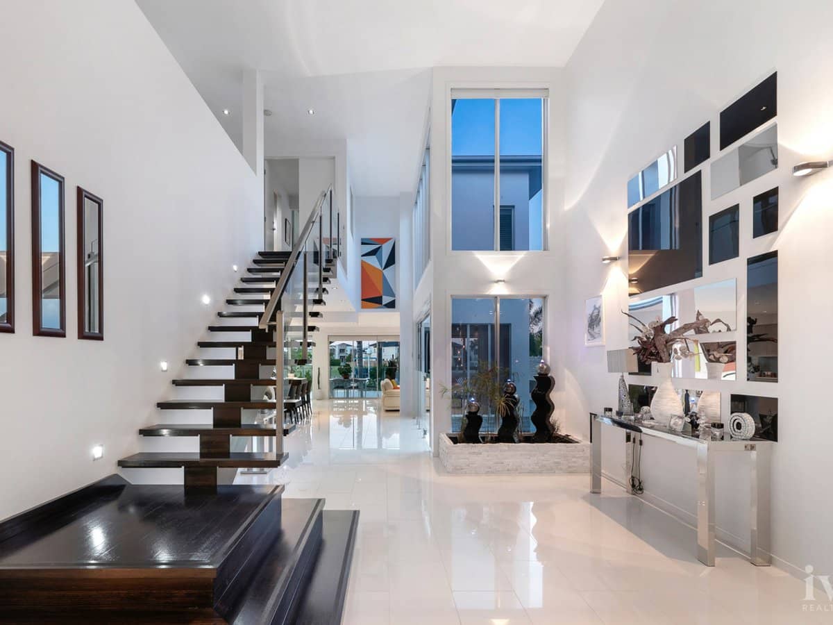 49 Royal Albert Crescent, Sovereign Islands - Thumbnail 1