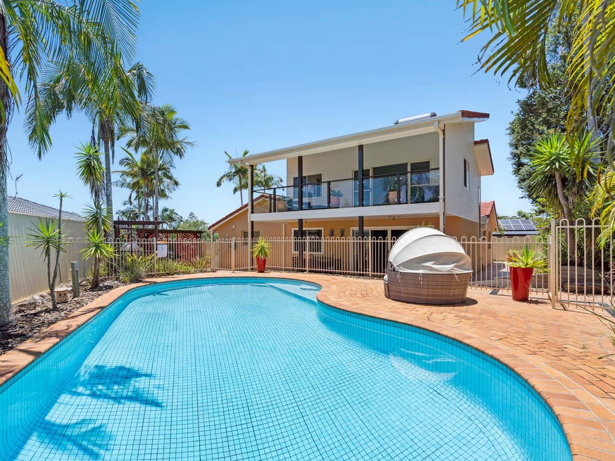 6 Goulburn Court, HELENSVALE - Thumbnail 3