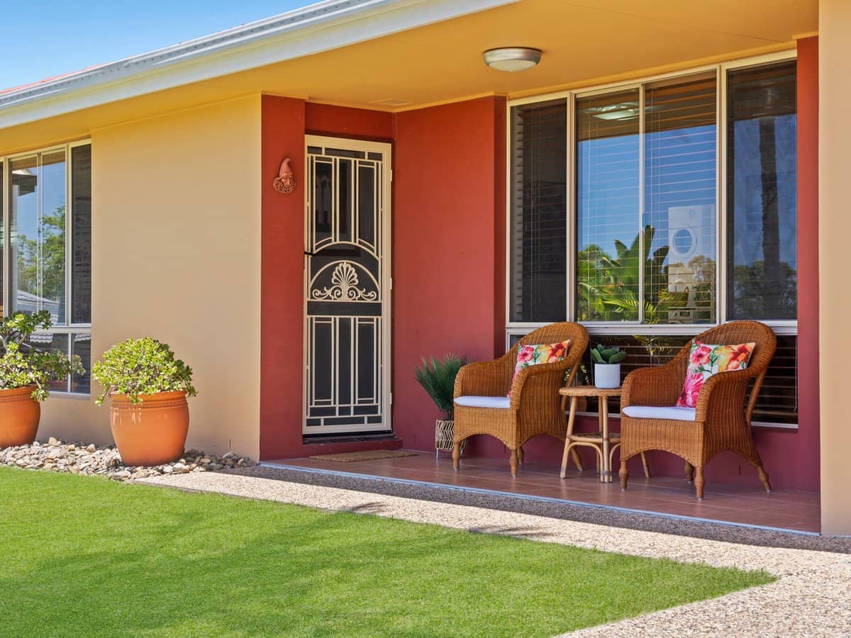 6 Goulburn Court, HELENSVALE - Thumbnail 6