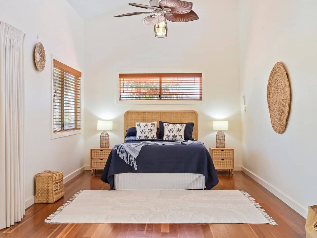 6 Goulburn Court, HELENSVALE - Thumbnail 17