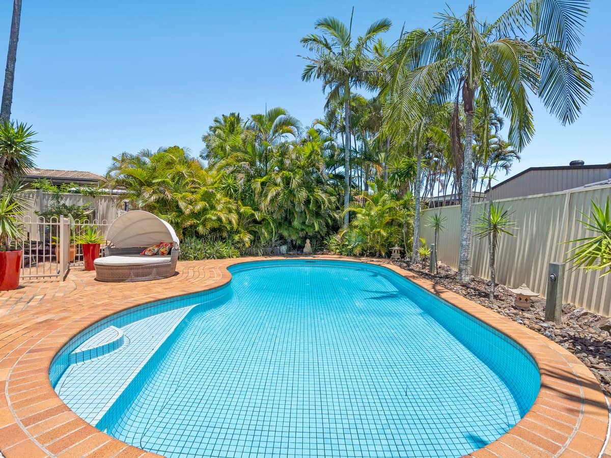 6 Goulburn Court, HELENSVALE - Thumbnail 23