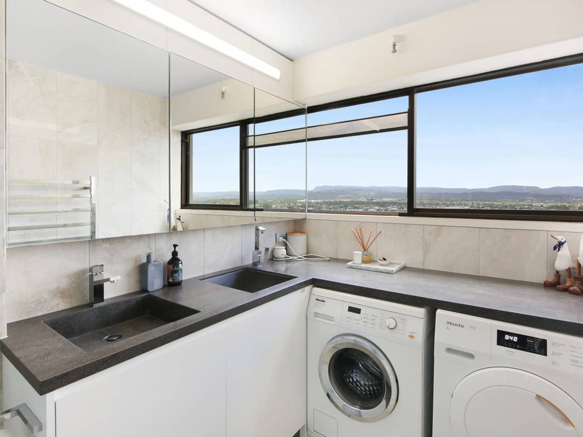 146 The Esplanade, Burleigh Heads - Thumbnail 19