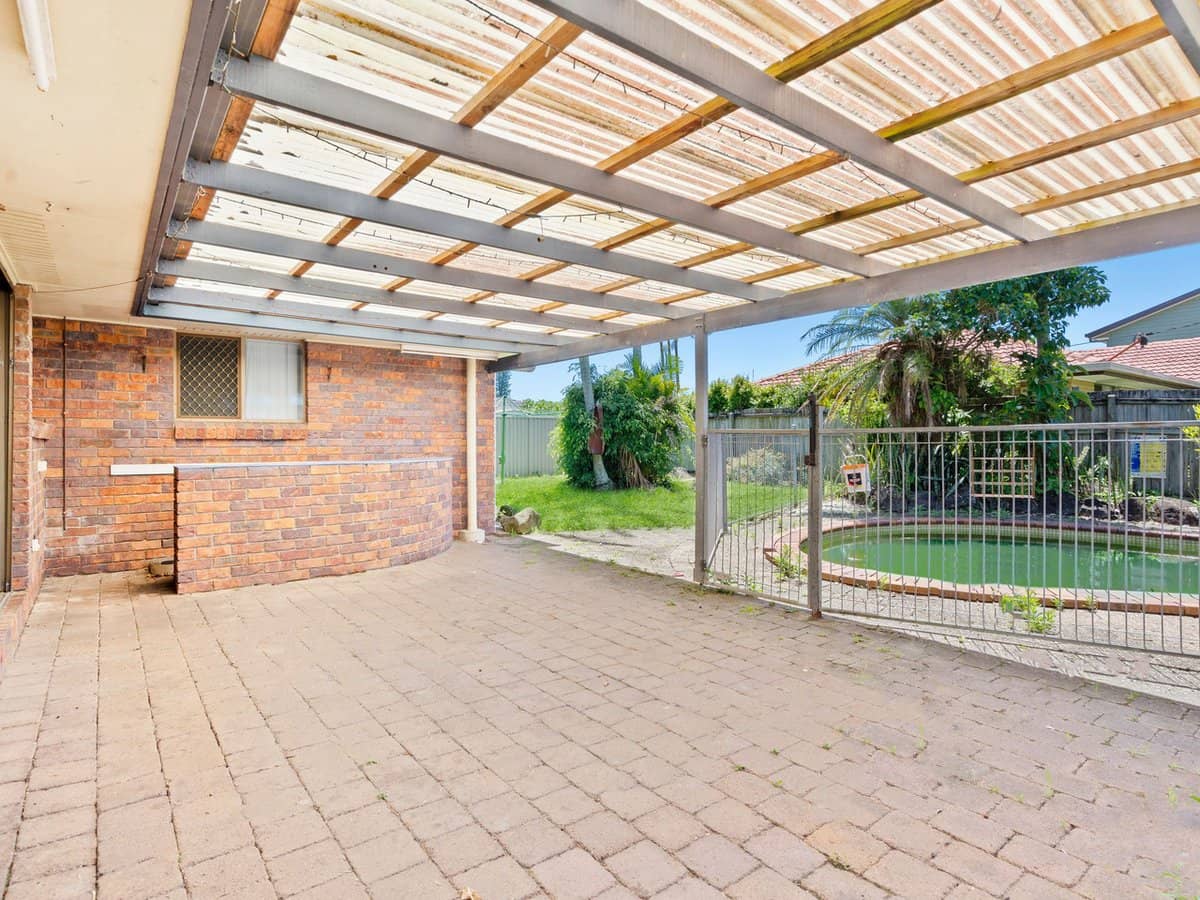1 Burrinjuck Drive, Coombabah - Thumbnail 14
