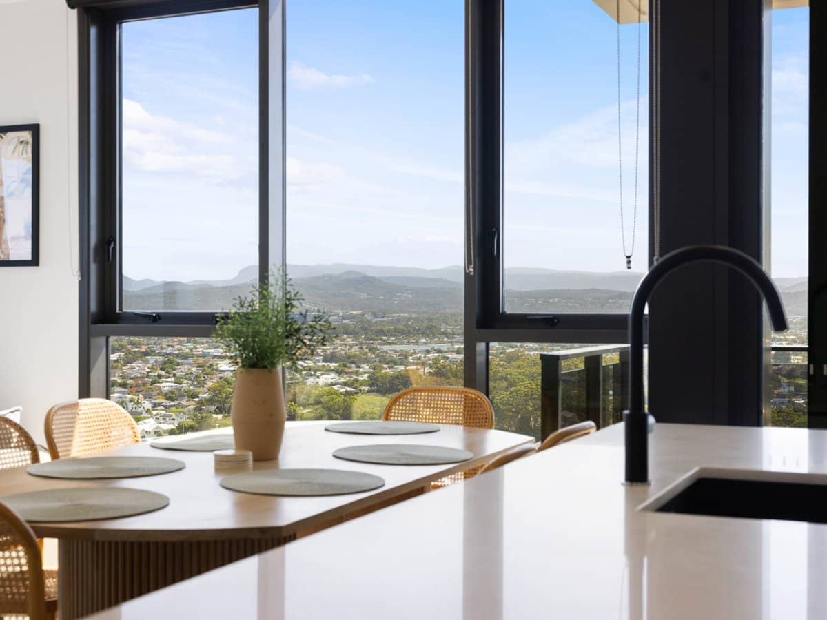 1969 Gold Coast Highway, BURLEIGH HEADS - Thumbnail 7