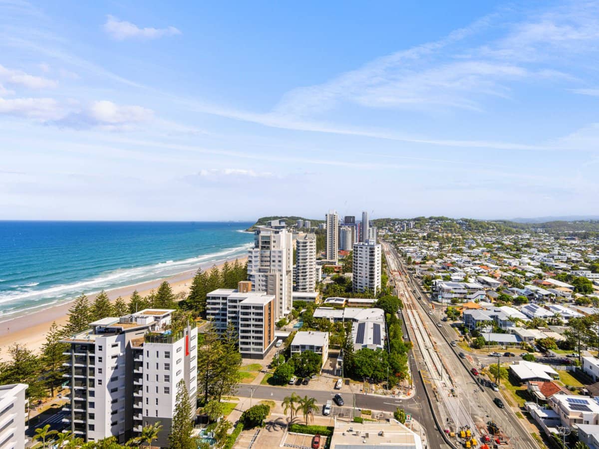 1969 Gold Coast Highway, BURLEIGH HEADS - Thumbnail 21