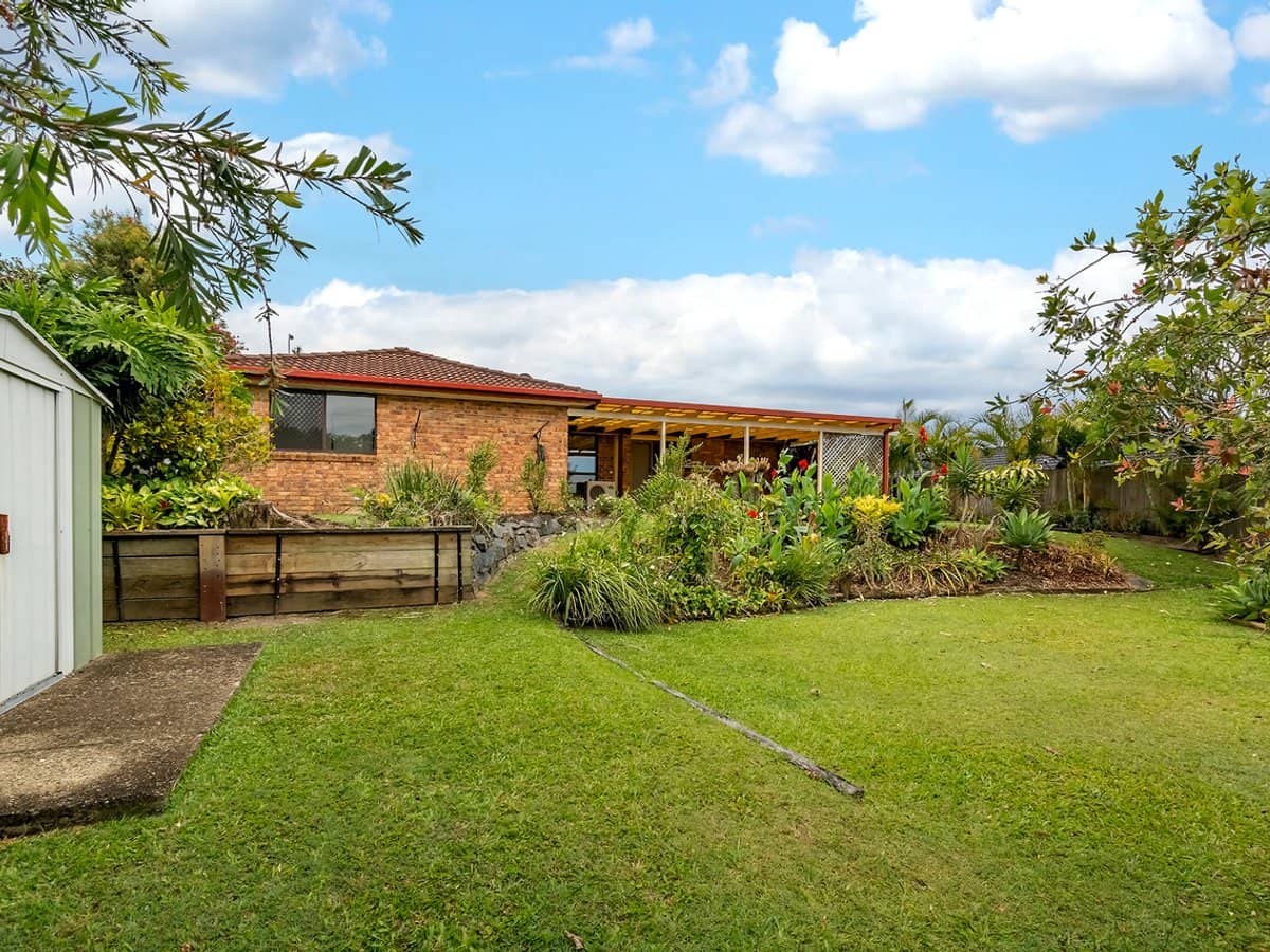 19 Sunningdale Circuit, ROBINA - Thumbnail 9