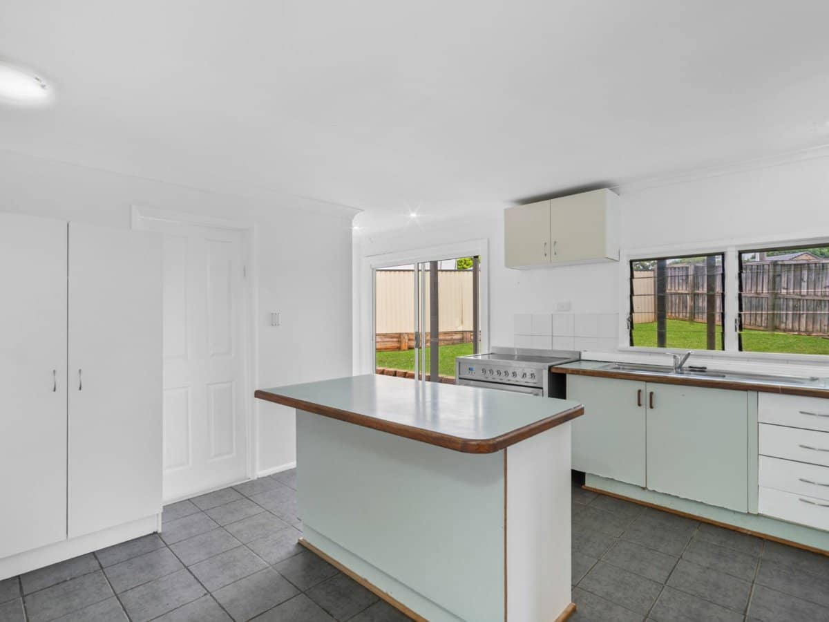 2 Warrener Street, NERANG - Thumbnail 2